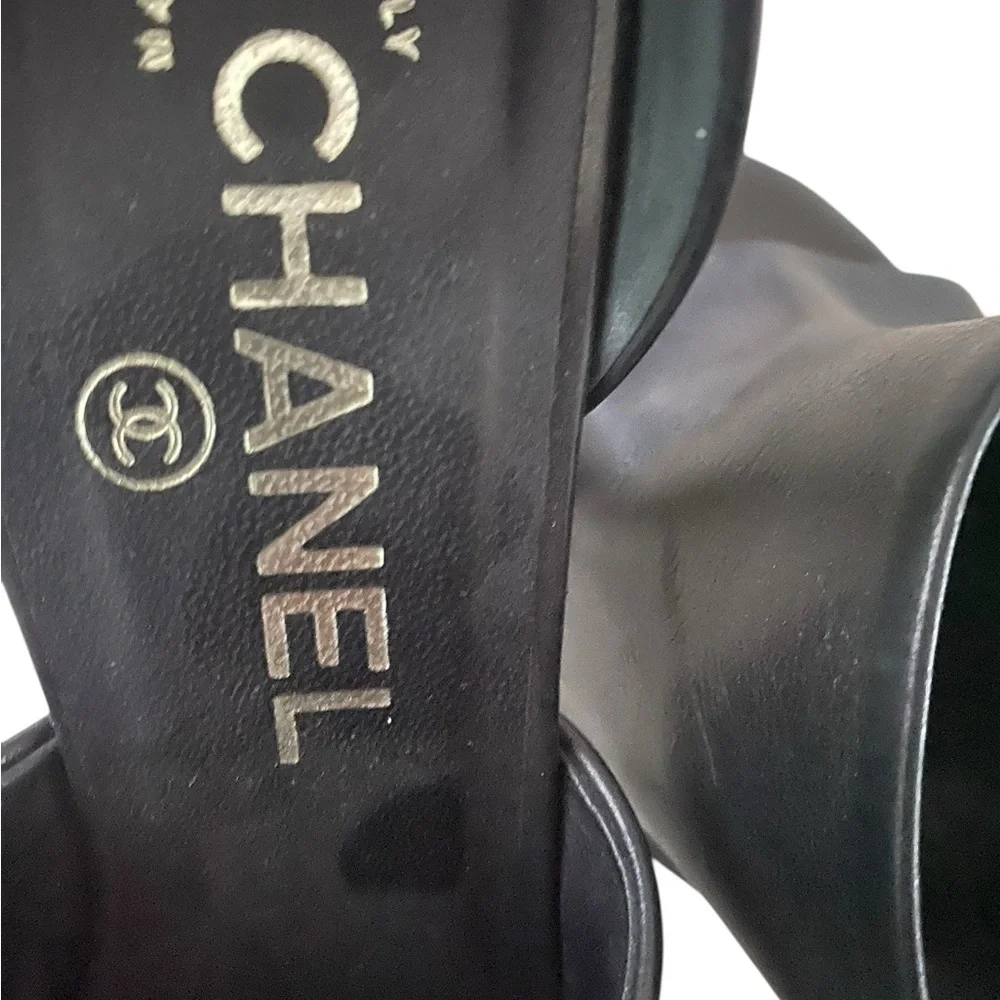 CHANEL Black Heels with Pearl Detail